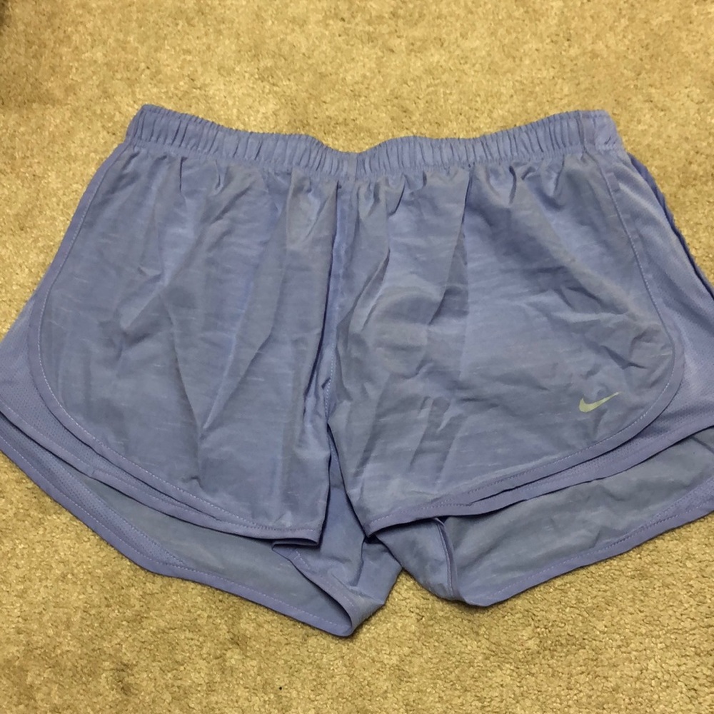 Women’s Nike Dri-Fit Running Shorts Light Purple Size XL like new